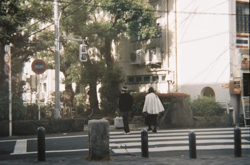 Film GIF R1-00940-0002-v2