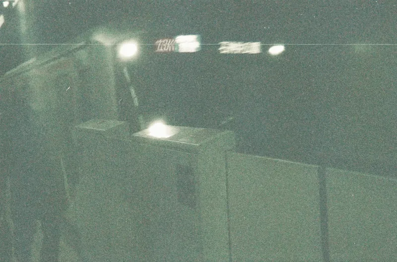 Film GIF R1-00940-0032-v2