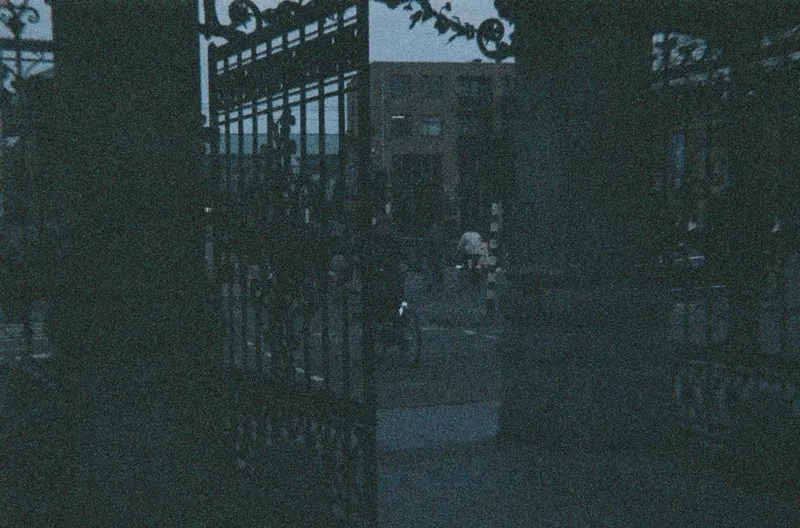 Film GIF worldtour-roll-one-R1-02807-0005-v2