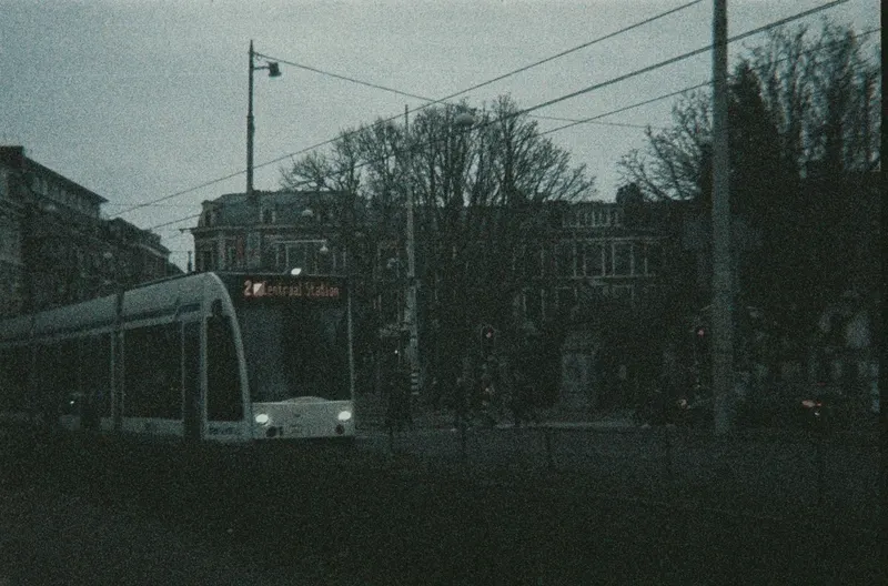 Film GIF worldtour-roll-one-R1-02807-0006-v2