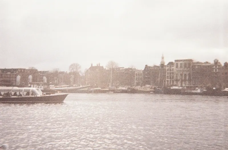 Film GIF worldtour-roll-one-ams3