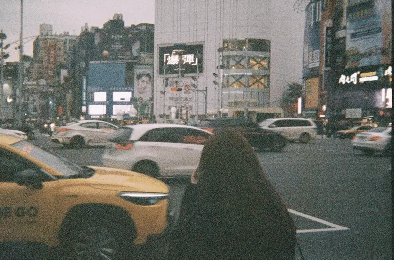 Film GIF worldtour-roll-three-R1-02802-0020-v2