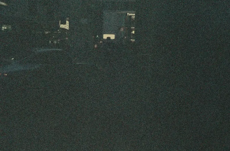 Film GIF worldtour-roll-three-R1-02802-0028-v2