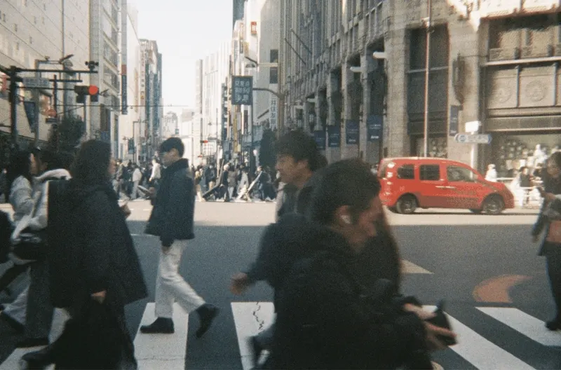 Film GIF worldtour-roll-three-R1-02802-034A-v2