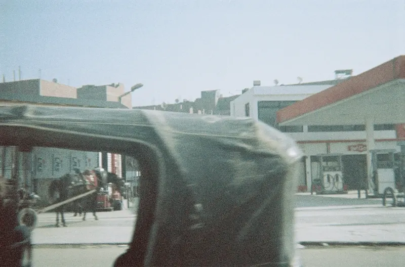 Film GIF worldtour-roll-two-R1-02808-0011-v2