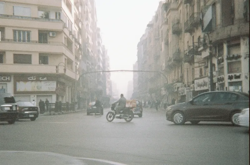 Film GIF worldtour-roll-two-R1-02808-0022-v2